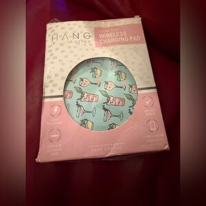 New hang wireless charging pad